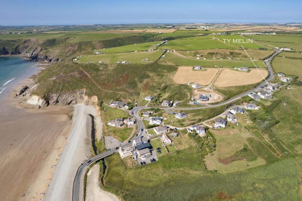 Unforgettable Sea Views, Hot Tub, Modern Property Newgale Exteriér fotografie