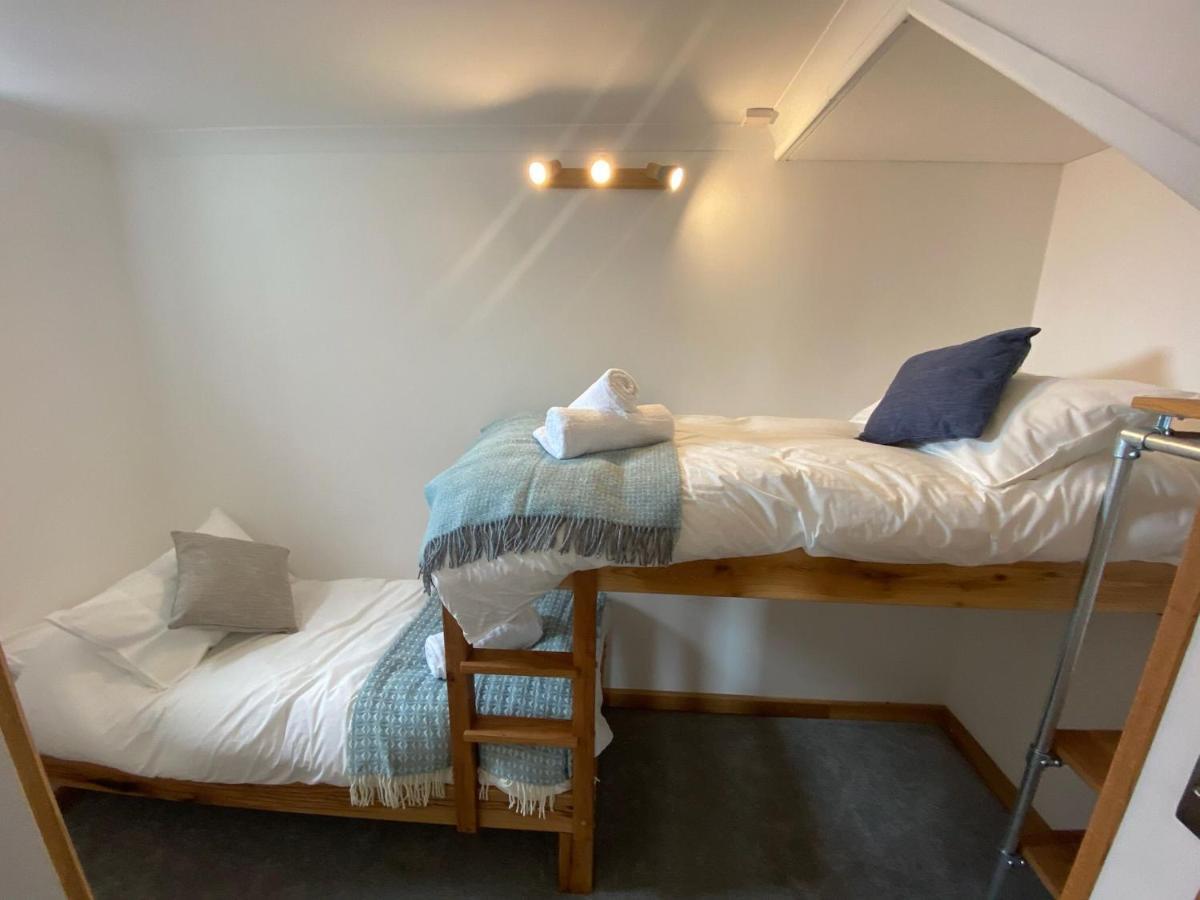 Unforgettable Sea Views, Hot Tub, Modern Property Newgale Exteriér fotografie